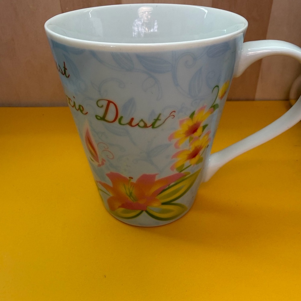 Disney Tinkerbell Mug “Faith, Trust and Pixie Dust” - Picture 4 of 7